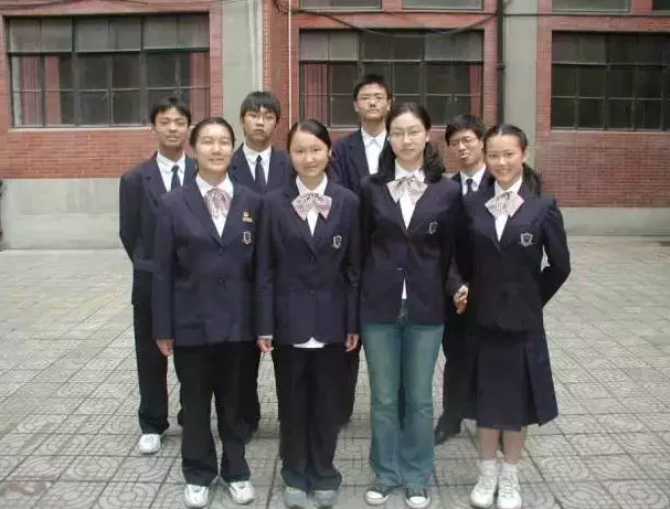 上海中学校服大比拼看看有木有你的母校