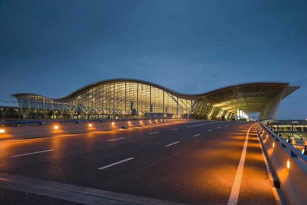 浦东机场名列国际机场协会"全球最佳机场"第二,2020年旅客吞吐量将破
