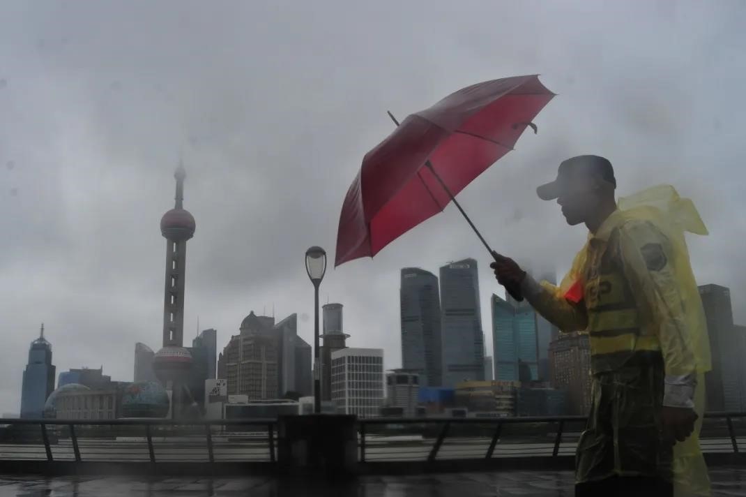 外滩风雨1.jpg