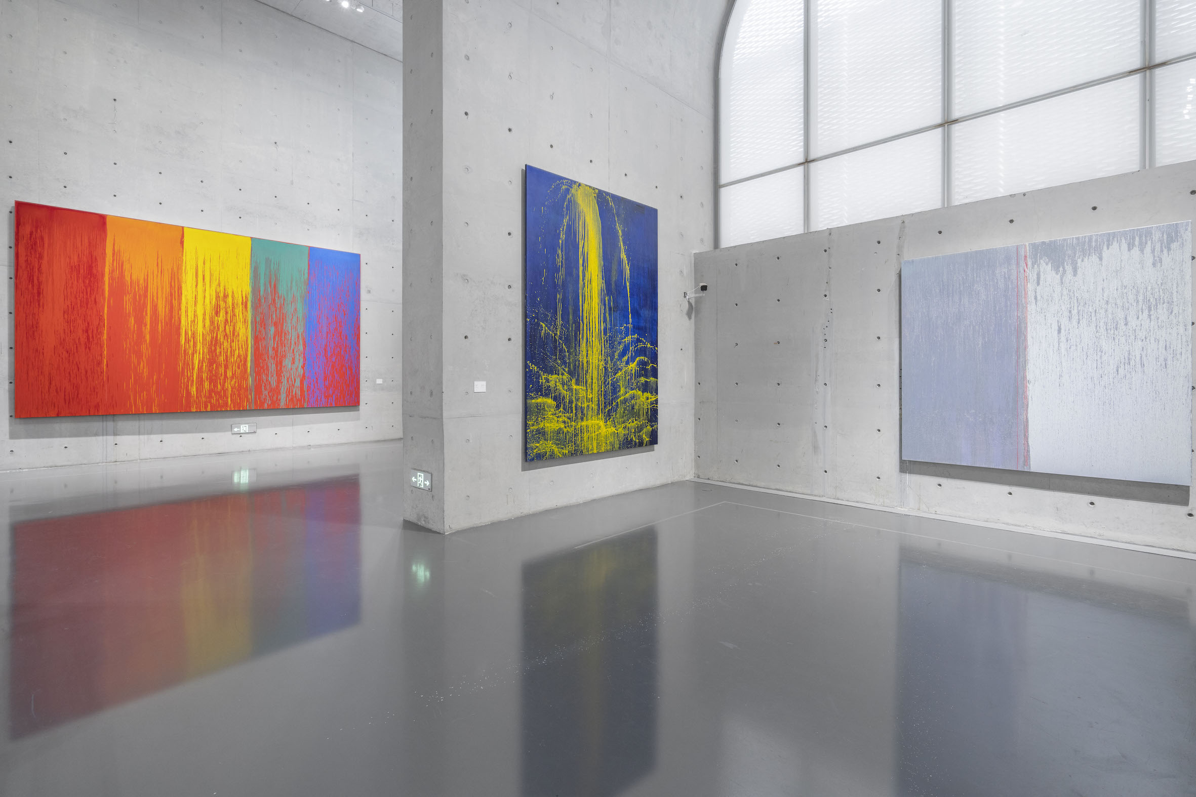 4、“帕特·斯蒂尔”展厅现场，龙美术馆（西岸馆），2021，摄影：韩小易 “Pat Steir”installation views, Long Museum West Bund, 2021, Photo：Han Xiaoyi.jpg