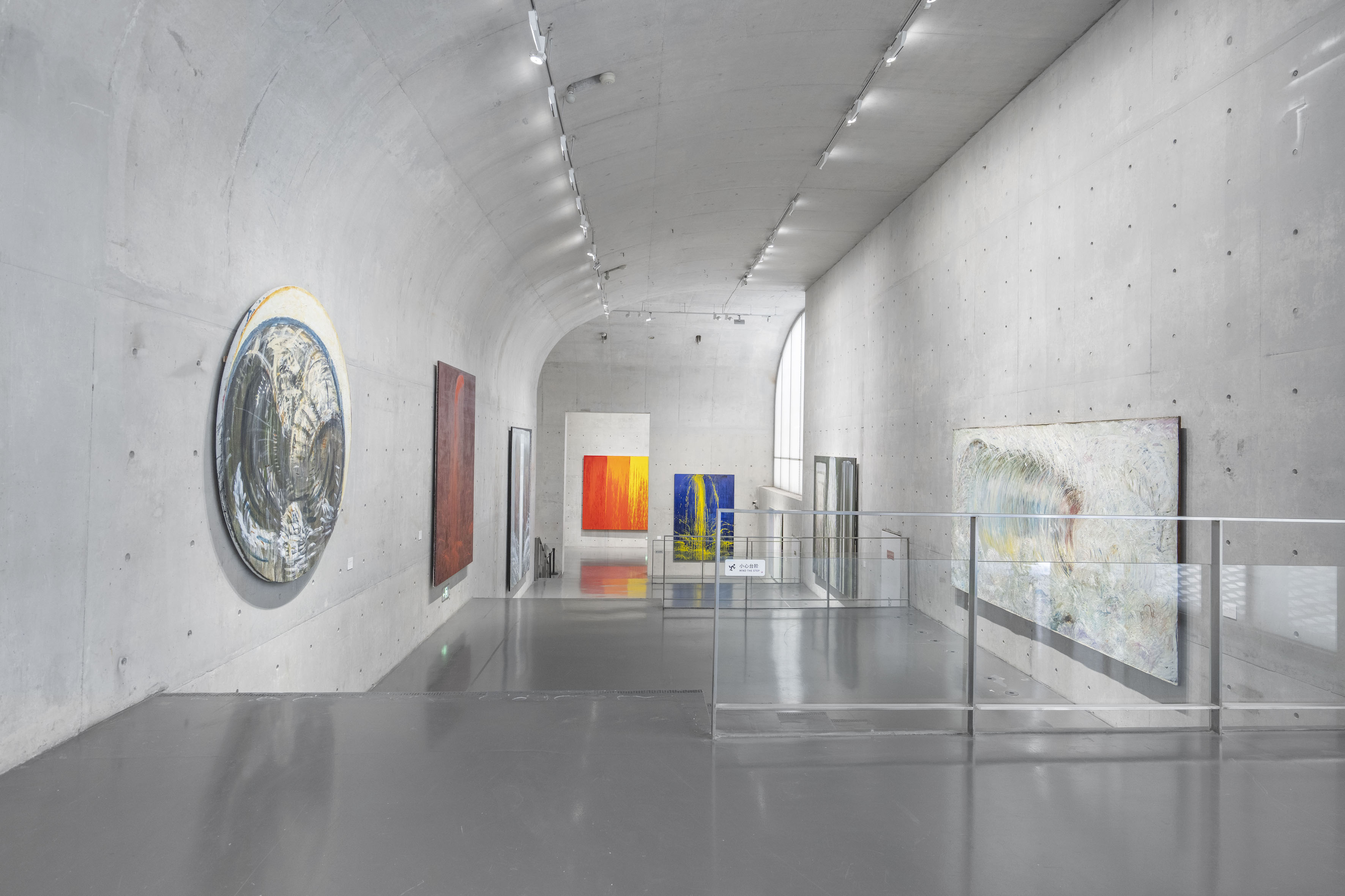 1、“帕特·斯蒂尔”展厅现场，龙美术馆（西岸馆），2021，摄影：韩小易 “Pat Steir”installation views, Long Museum West Bund, 2021, Photo：Han Xiaoyi.jpg