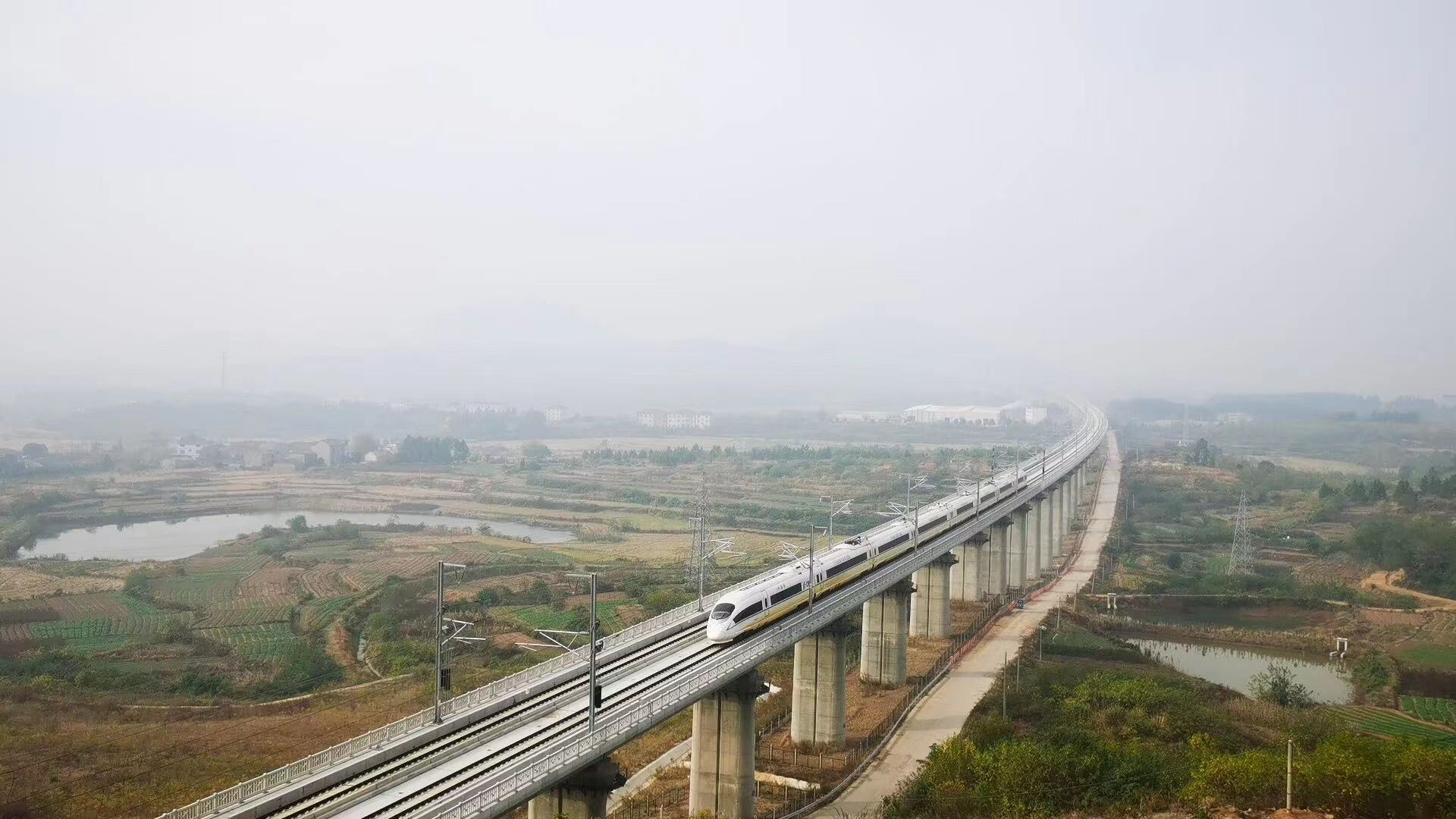 路通了，景美了，游玩武昌滨江更顺畅了！原武九铁路北环线沿线20条垂江道路全打通-荆楚网-湖北日报网