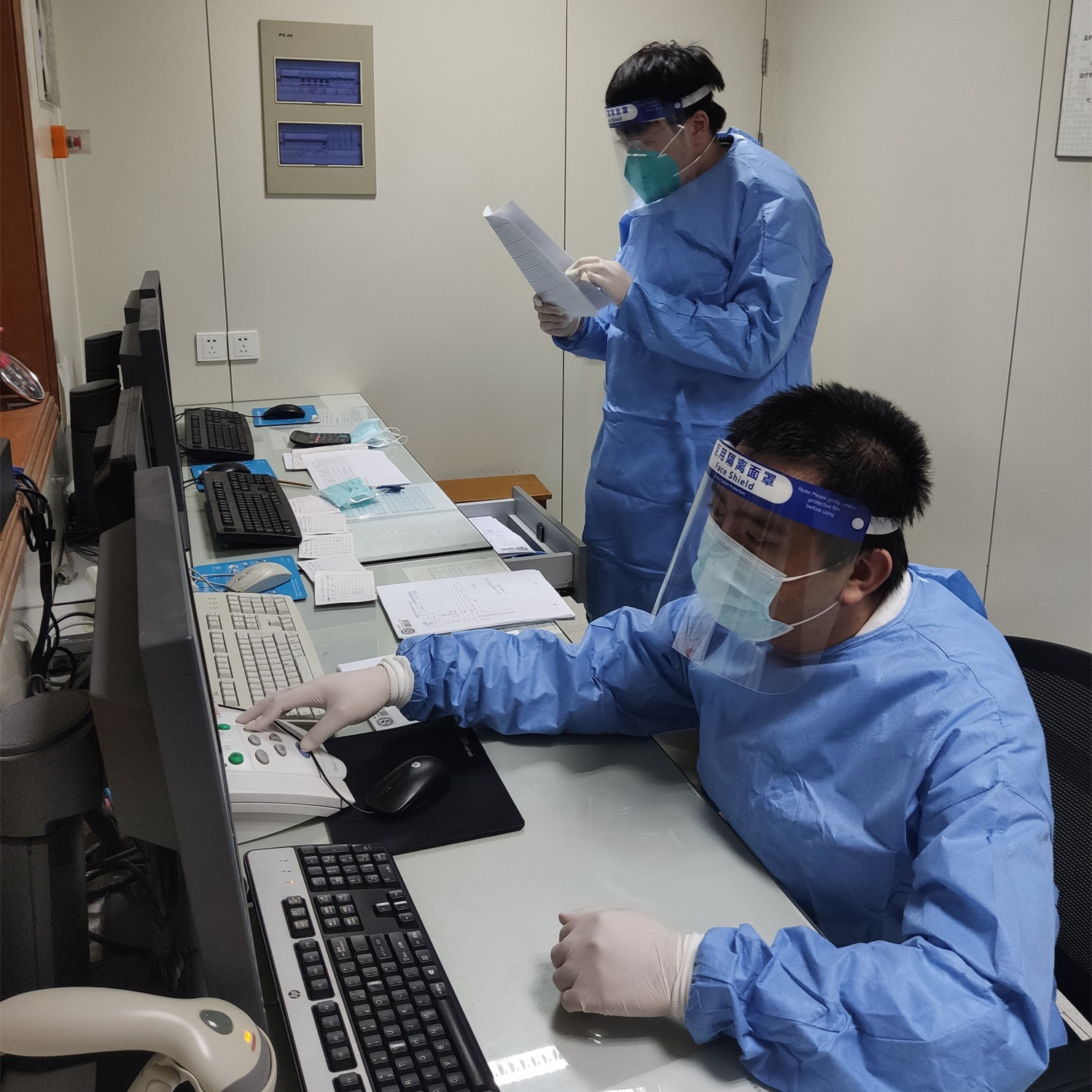 04155204t6e7.jpg 04155204t6e7.jpg