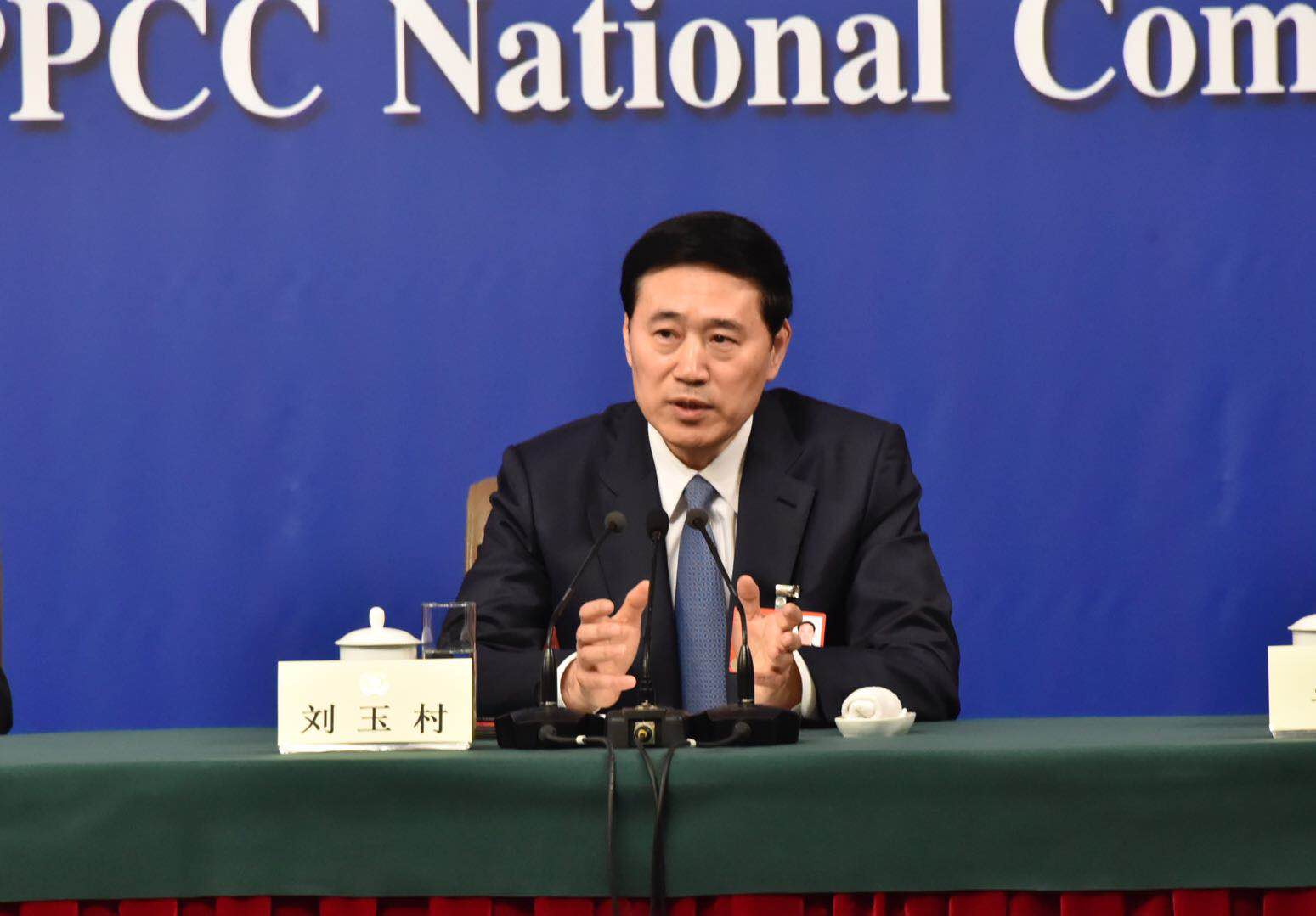 465878469.jpg 465878469.jpg