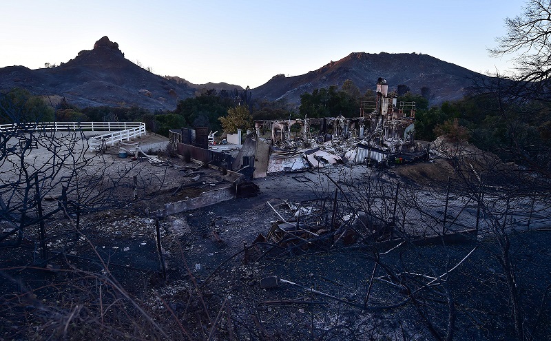 （外代一线）（7）加州山火致死人数升至4-FZ00032088823.jpg