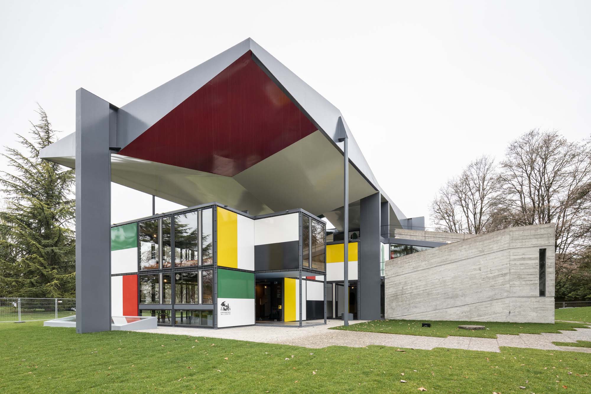 Pavillon-Le-Corbusier.jpg