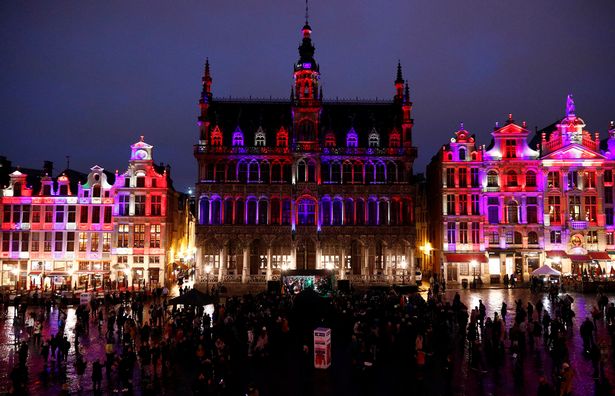 1_Celebration-of-friendship-between-Belgium-and-Britain-at-Brussels-Grand-Place.jpg